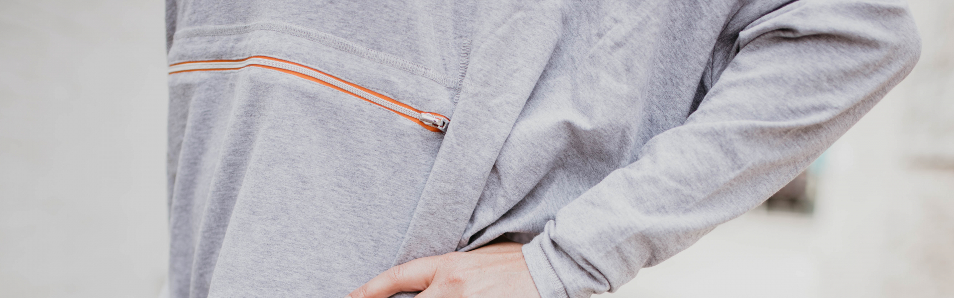 Amazing Breastfeeding Cover: How the Poncho Works! desc